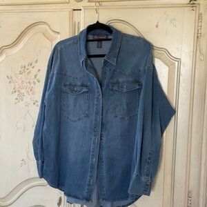 Gloria Vanderbilt Light Blue Denim Shirt with Purple Label